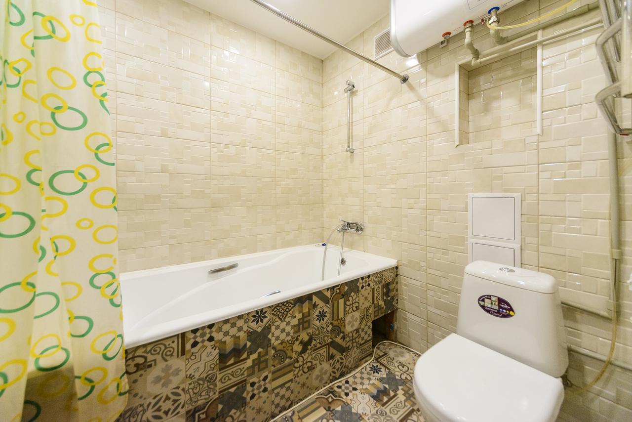 קייב Apartment On Hryhoriia Chuprynky מראה חיצוני תמונה
