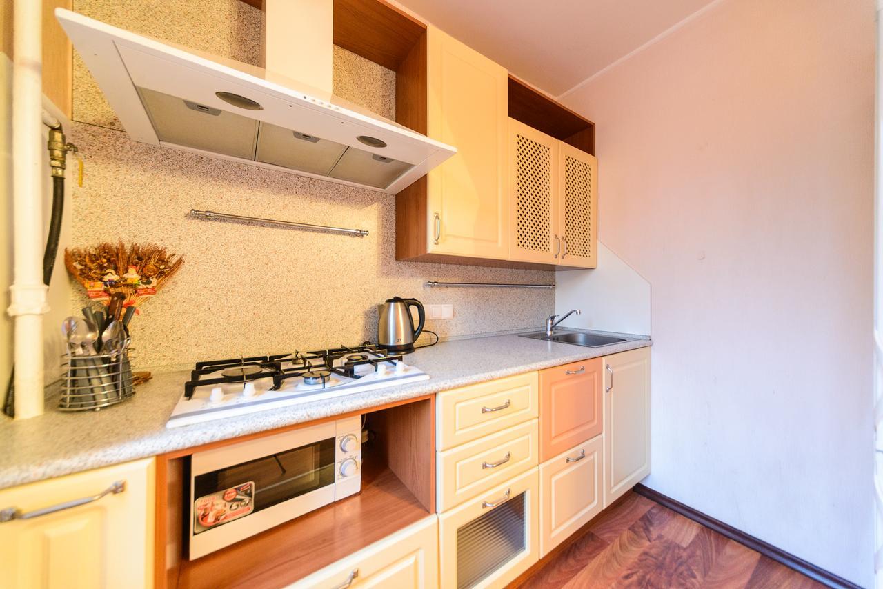 קייב Apartment On Hryhoriia Chuprynky מראה חיצוני תמונה